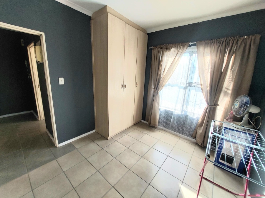To Let 2 Bedroom Property for Rent in Moorreesburg Western Cape